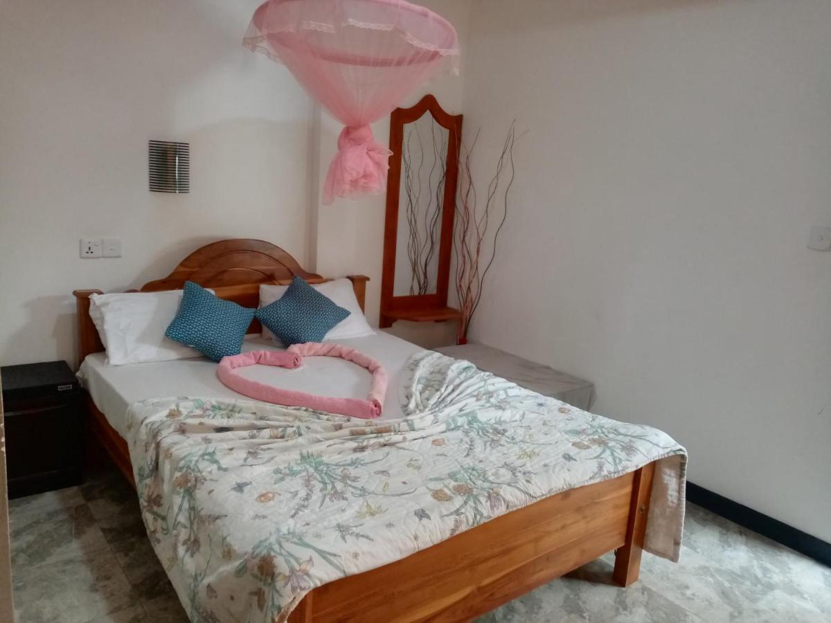 Nimsara Homestay Ella Extérieur photo
