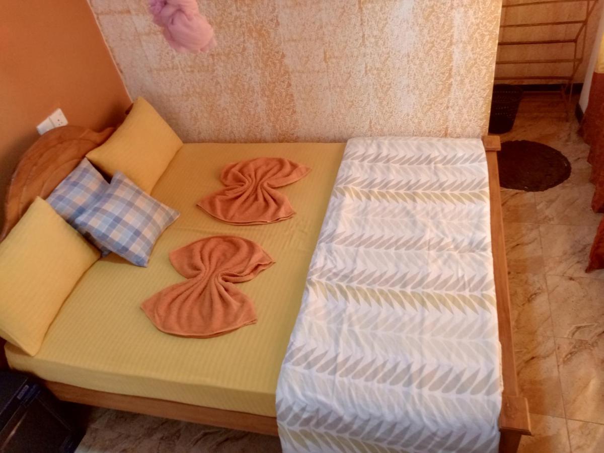 Nimsara Homestay Ella Extérieur photo