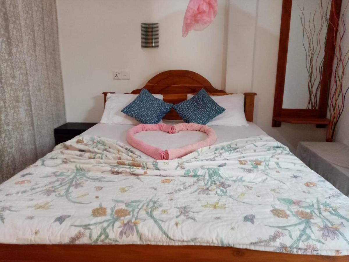 Nimsara Homestay Ella Extérieur photo